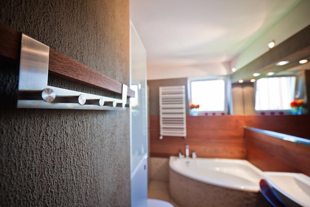 Best Inn Poznan Apartament Wojskowa Номер фото