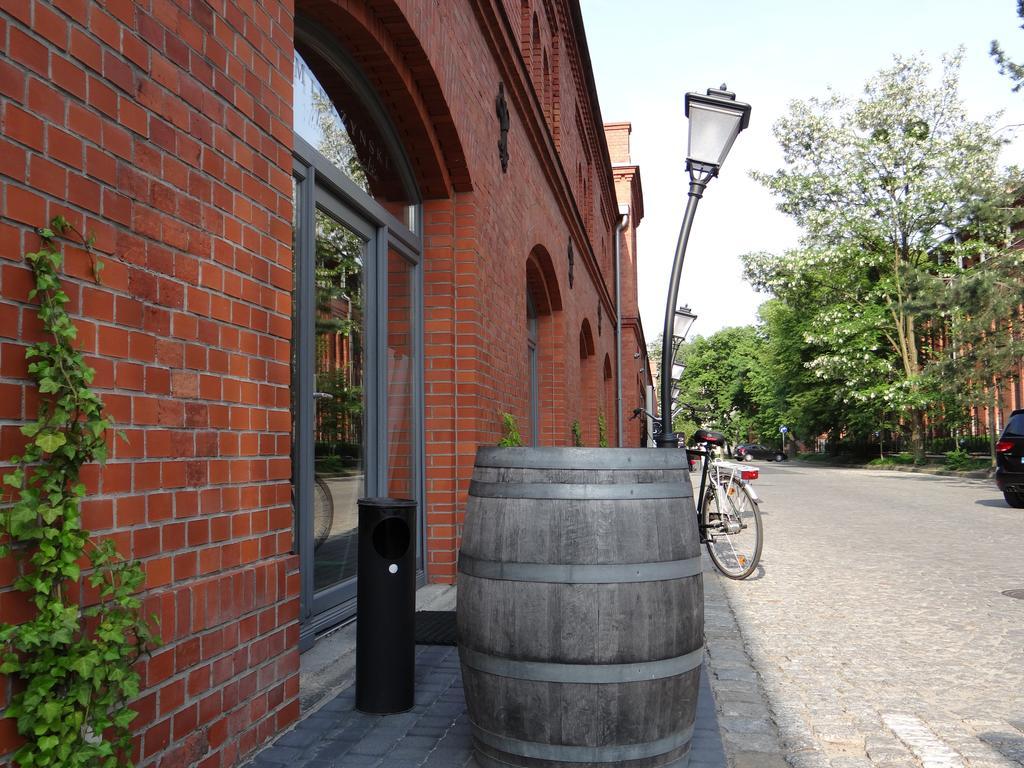 Best Inn Poznan Apartament Wojskowa Экстерьер фото